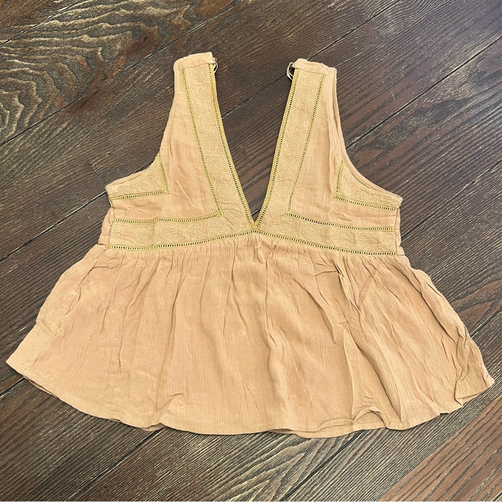 Melrose Place Tan V-Neck Blouse Size S